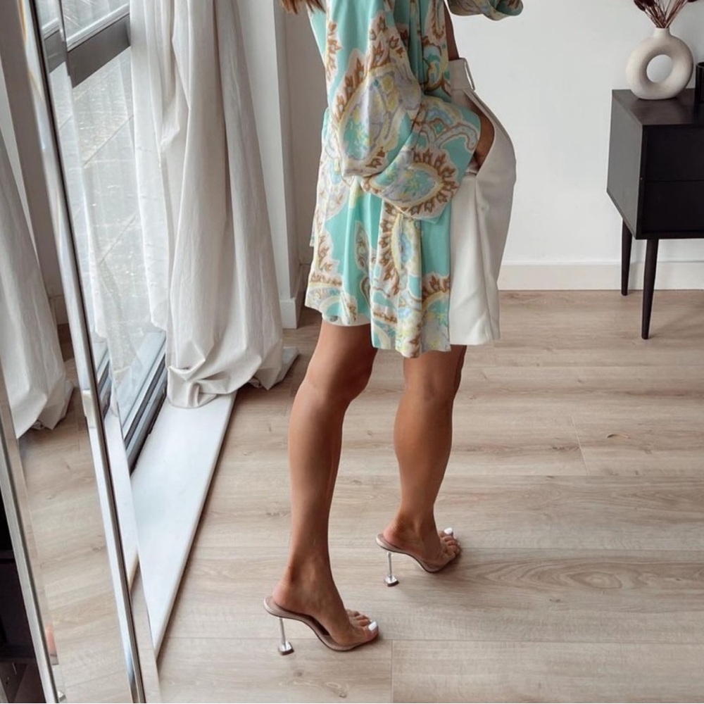 PrettyLittleThing Nude Clear Cake
Stand Heel Mule Sandals - Picture 3 of 16